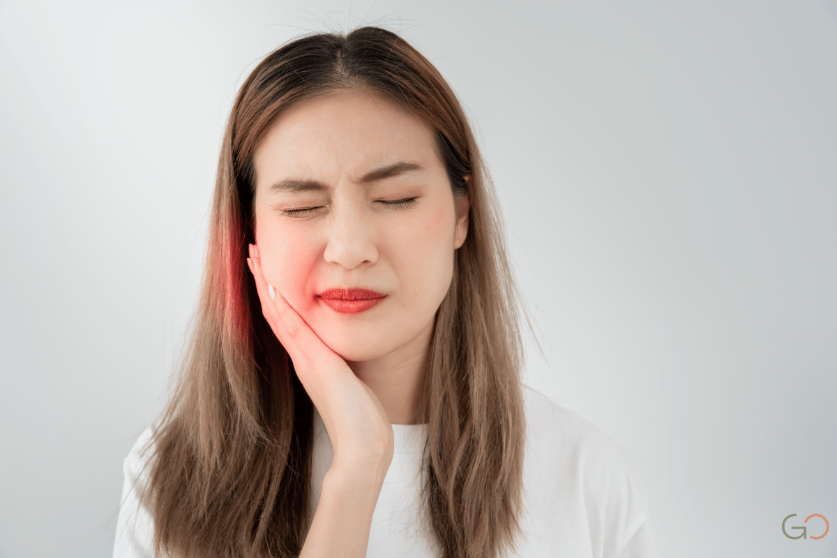 Lee más sobre el artículo Carillas dentales y sensibilidad: cómo prevenir molestias después del tratamiento