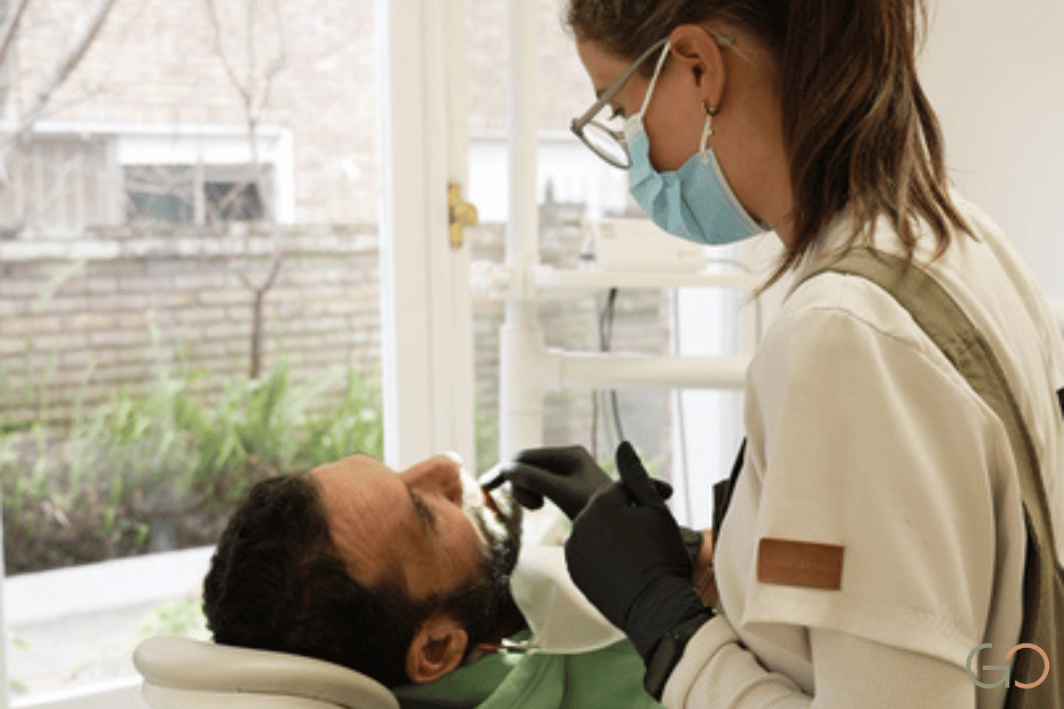 Lee más sobre el artículo Ortodoncia y ATM: cómo influye en los dolores mandibulares